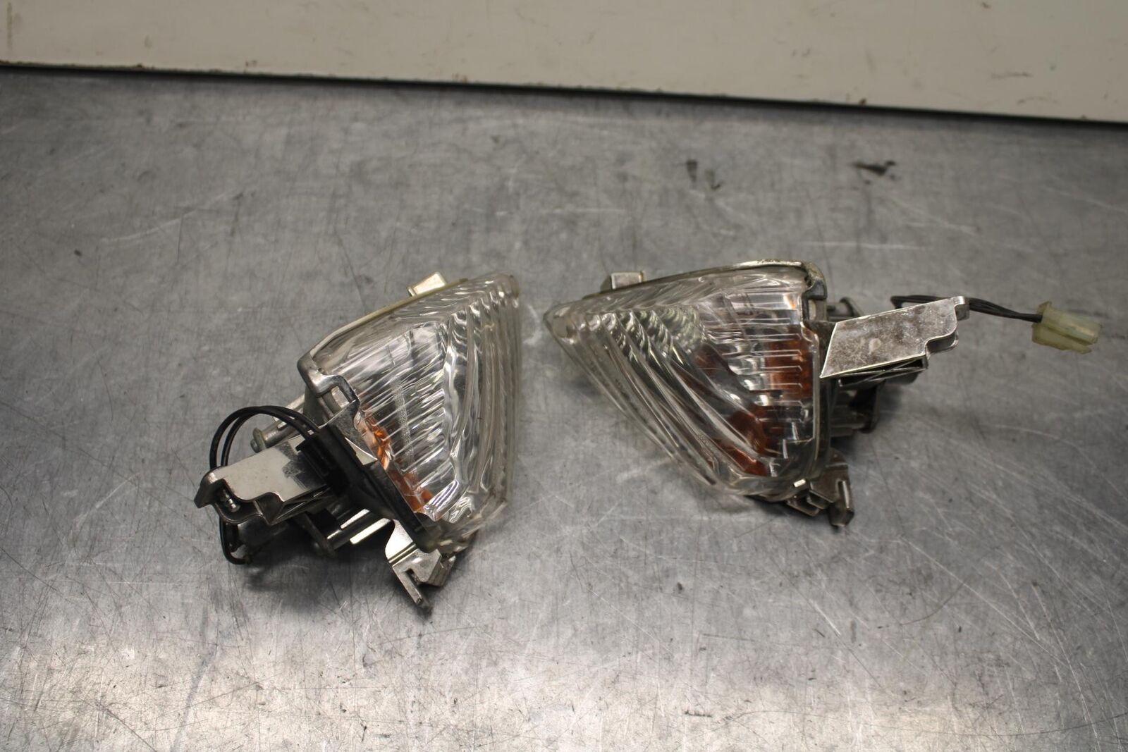 2007 Suzuki GSXR1000 FRONT AND REAR  LEFT RIGHT TURN SIGNALS BB83