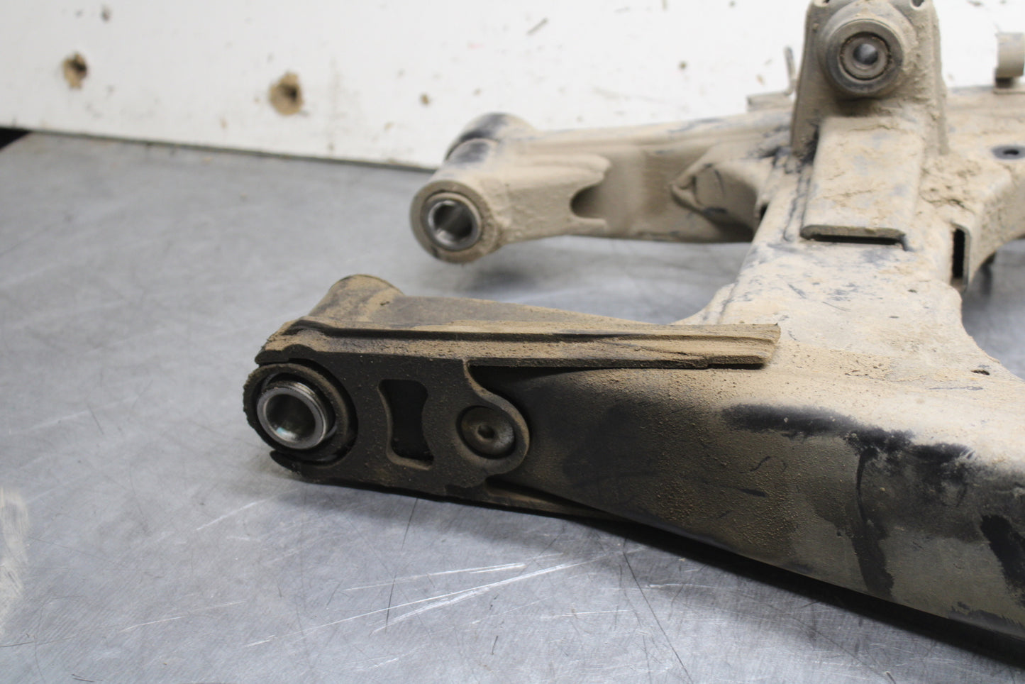 16-17 KAWASAKI VULCAN S 650 EN650 ABS REAR SWINGARM SUSPENSION ARM BB731