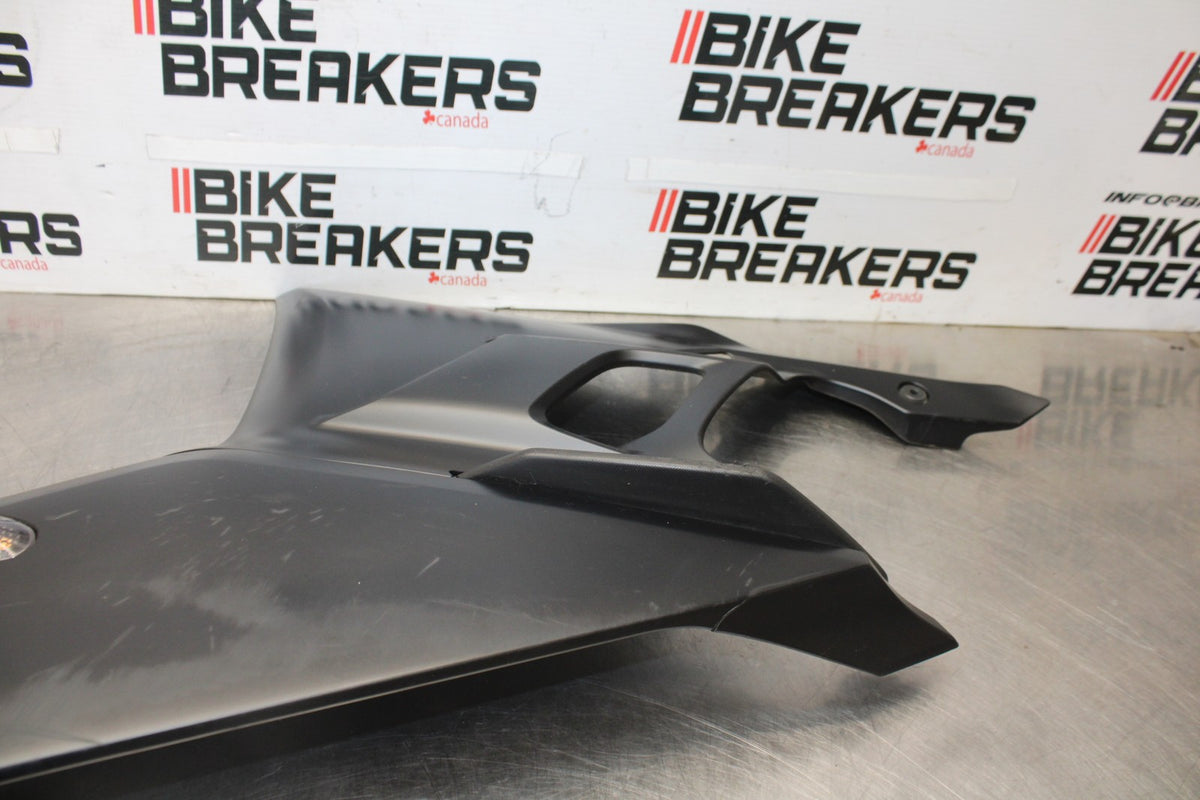 23 YAMAHA YZF R3 RIGHT LOWER MID UPPER SIDE FAIRING COWL  BB003