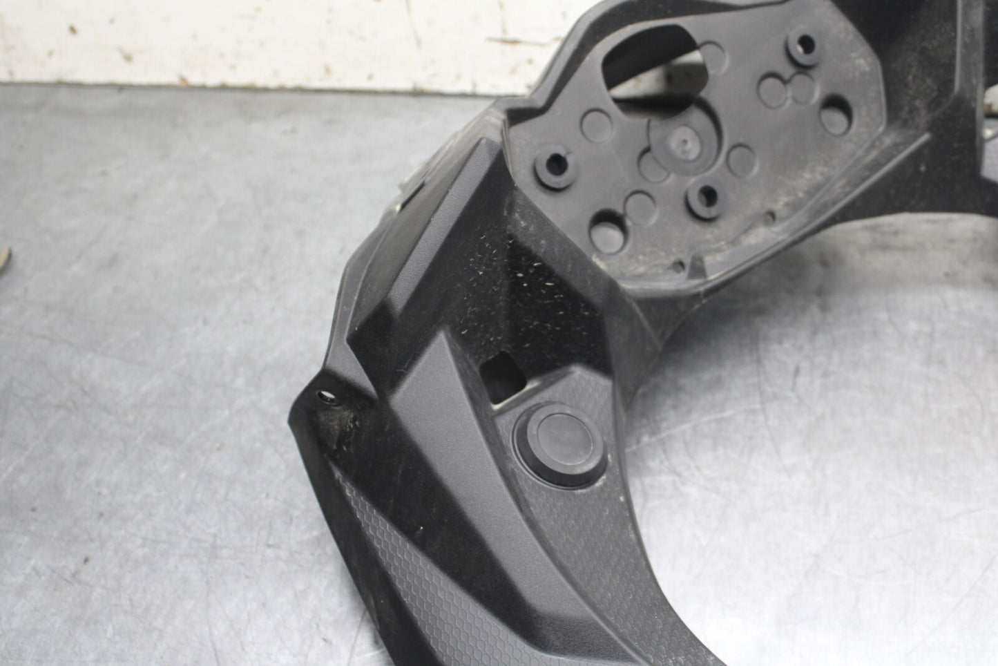 18-23 KAWASAKI NINJA 400 EX400 ABS FRONT CENTER COWL GAUGE FAIRING BB747