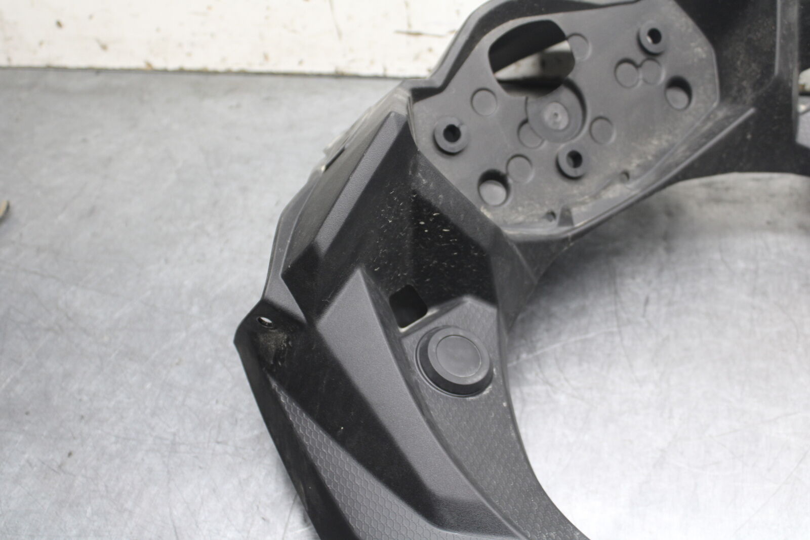 18-23 KAWASAKI NINJA 400 EX400 ABS FRONT CENTER COWL GAUGE FAIRING BB747