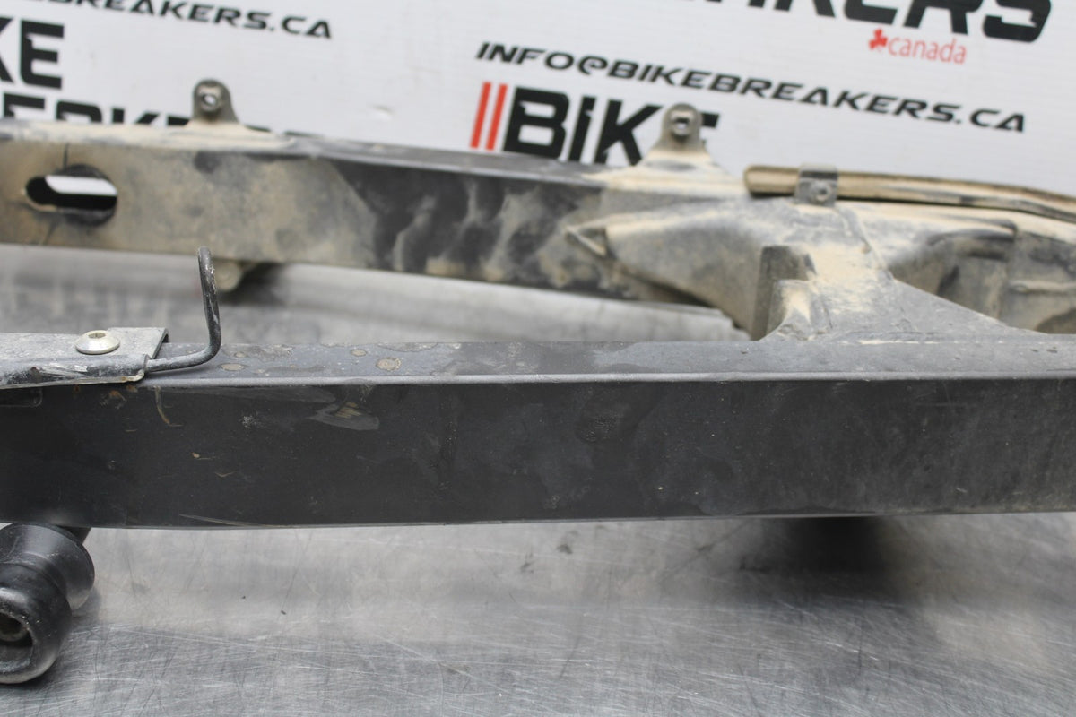 08-12 KAWASAKI NINJA 250R EX250J REAR SWINGARM BACK SUSPENSION SWING ARM BB784