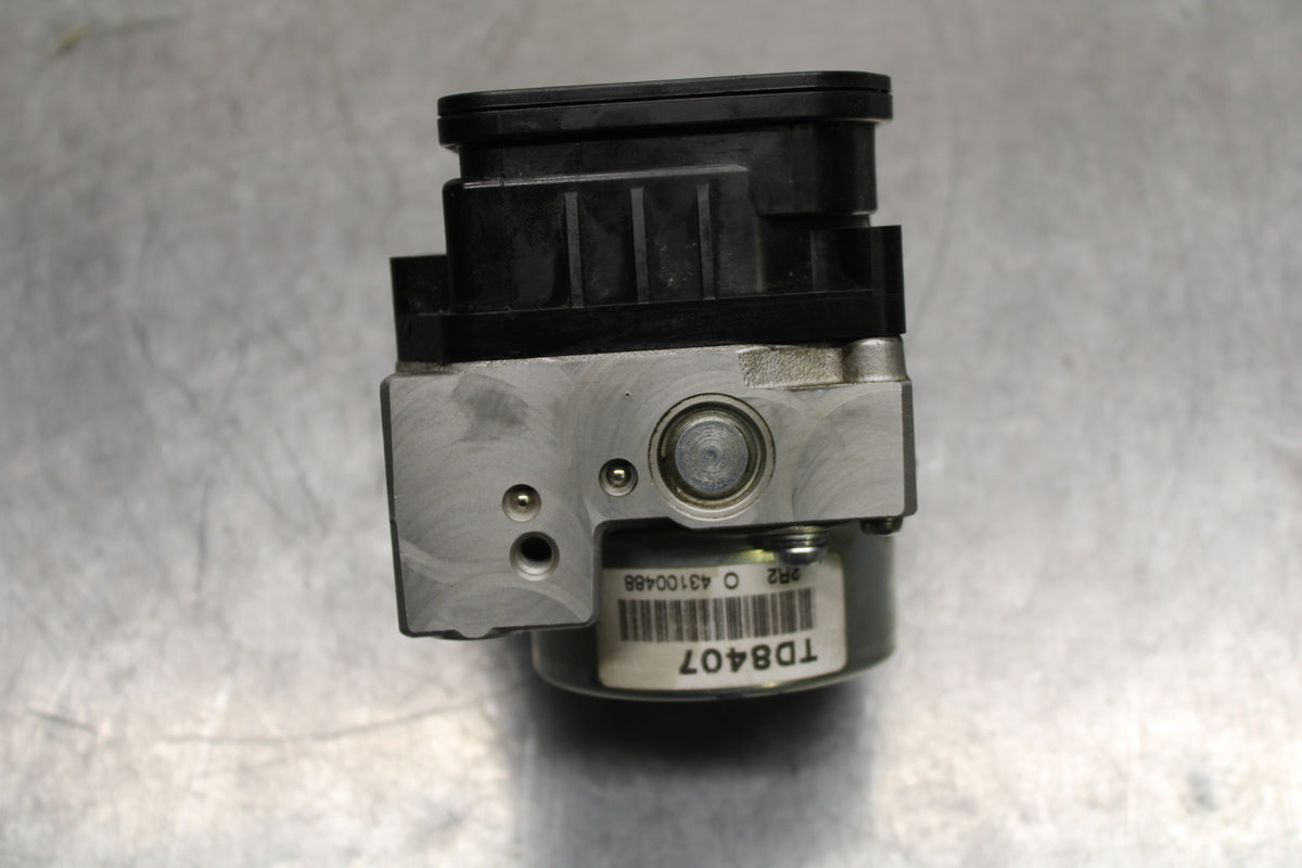 14 HONDA CTX1300A ABS PUMP UNIT MODULE BB732