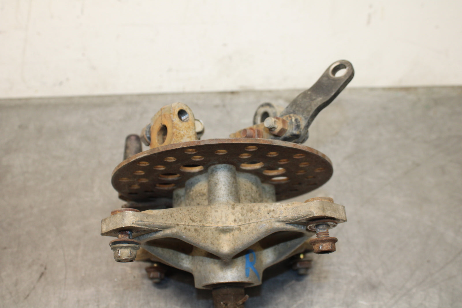 85-86 SUZUKI QUADRACER 250 FRONT WHEEL RIGHT LEFT HUBS HUB SET BB126