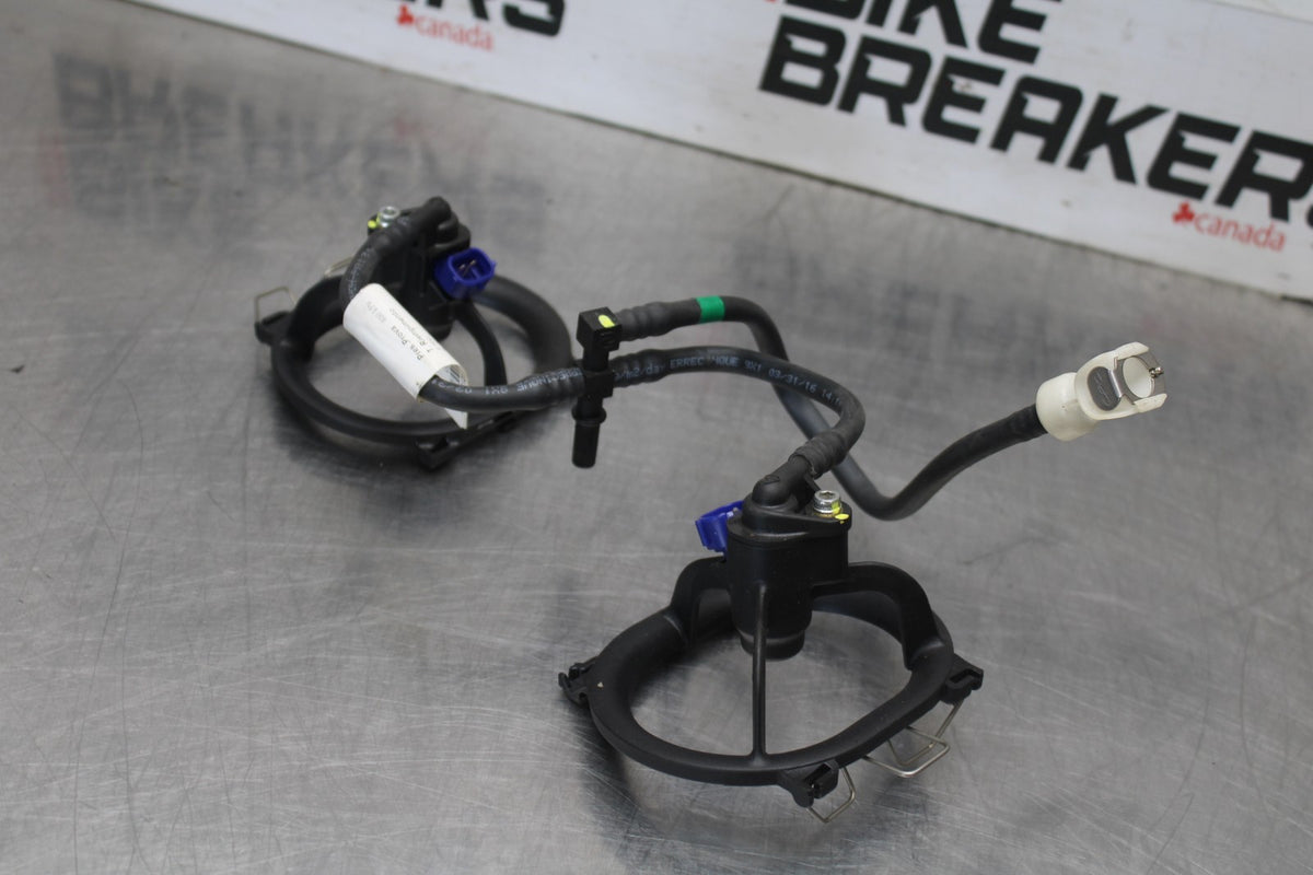 16 DUCATI 959 PANIGALE SECONDARY FUEL INJECTORS TOP AIRBOX GAS RAIL BB912