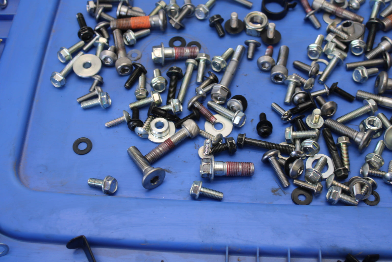 23-24 KAWASAKI NINJA ZX14R MOUNTING BOLTS HARDWARE MOTOR SCREWS BB169