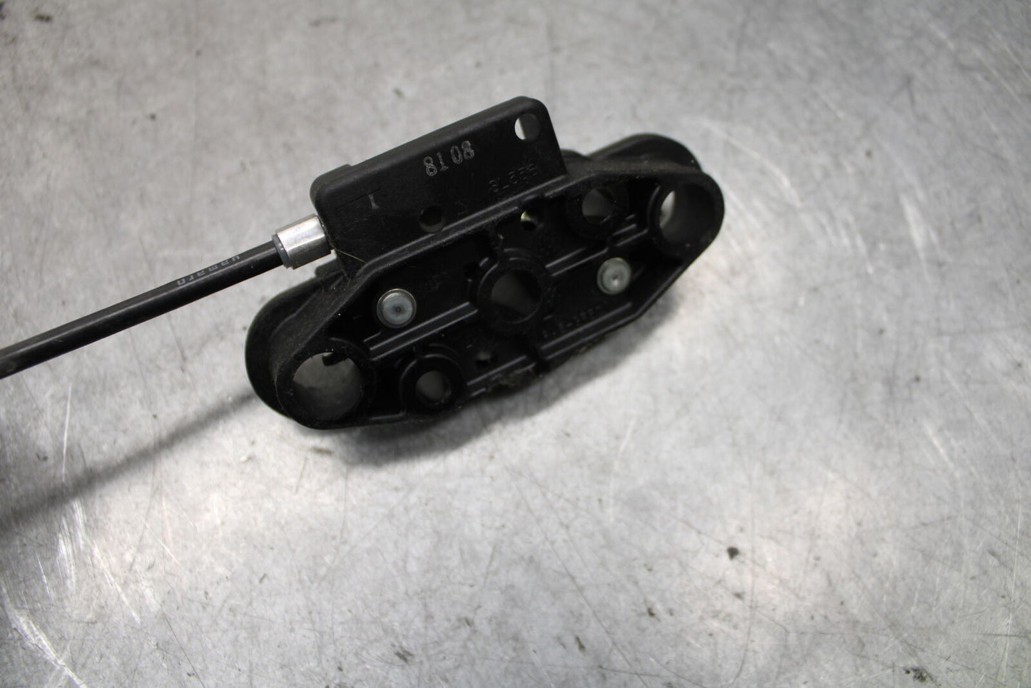 13-18 KAWASAKI NINJA ZX6R REAR PASSENGER SEAT LATCH LOCK 27016-0035 BB666