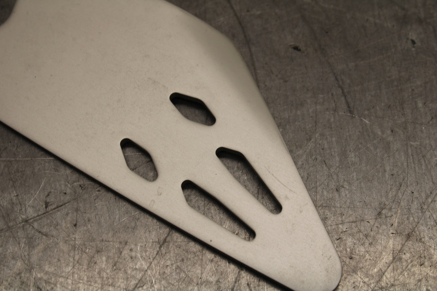 19-23 KAWASAKI NINJA ZX6R RIGHT REARSET REAR SET HEEL GUARD COVER  BB749