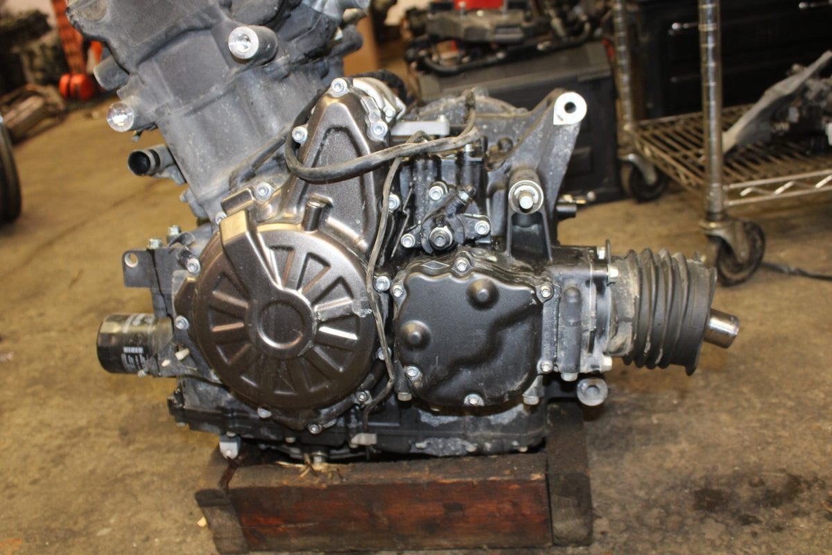 18 YAMAHA SUPER TENERE ENGINE MOTOR BB832