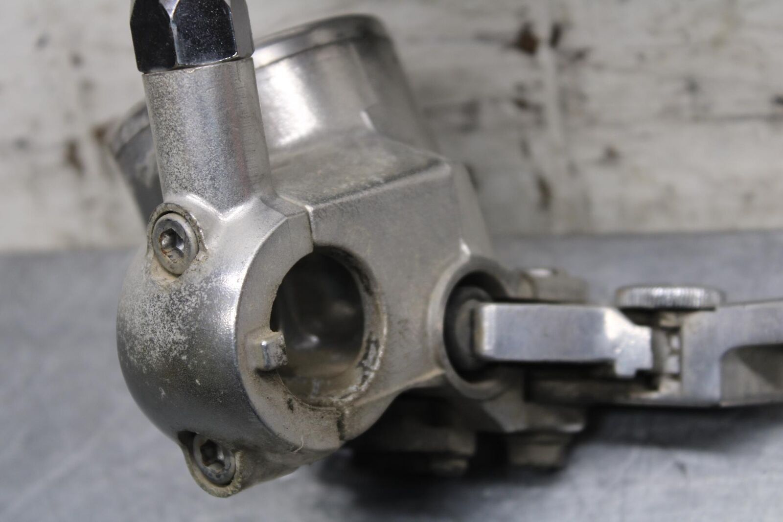 2005 Kawasaki Vulcan 1500 VN1500N FRONT BRAKE MASTER FLUID RESERVOIR BB576