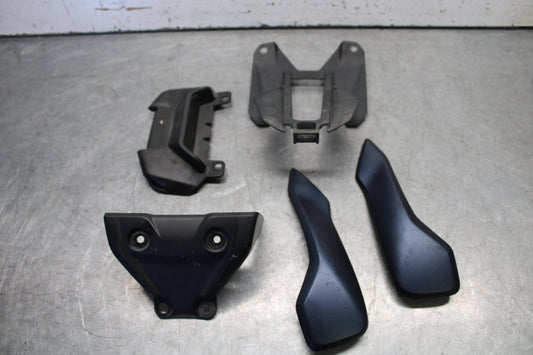 21-24 YAMAHA MT-07 MISCELLANEOUS PANELS COVERS TRIM  COWLS BB662
