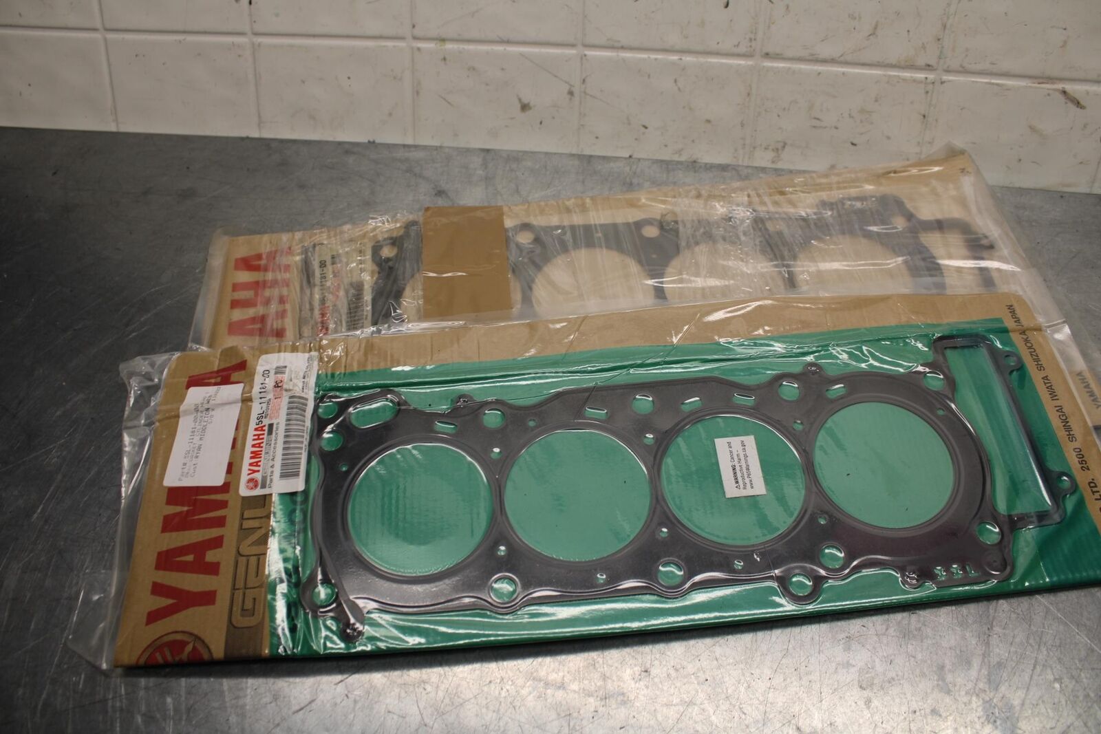2007 Yamaha YZF R6S HEAD GASKETS YAMAHA BRAND NEW BB594