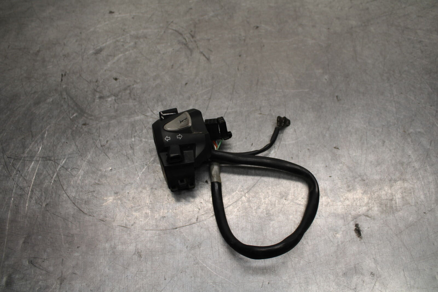 15-16 HONDA CB300F LEFT CLIP ON HANDLE HORN SIGNALS SWITCH SWITCHES BB740