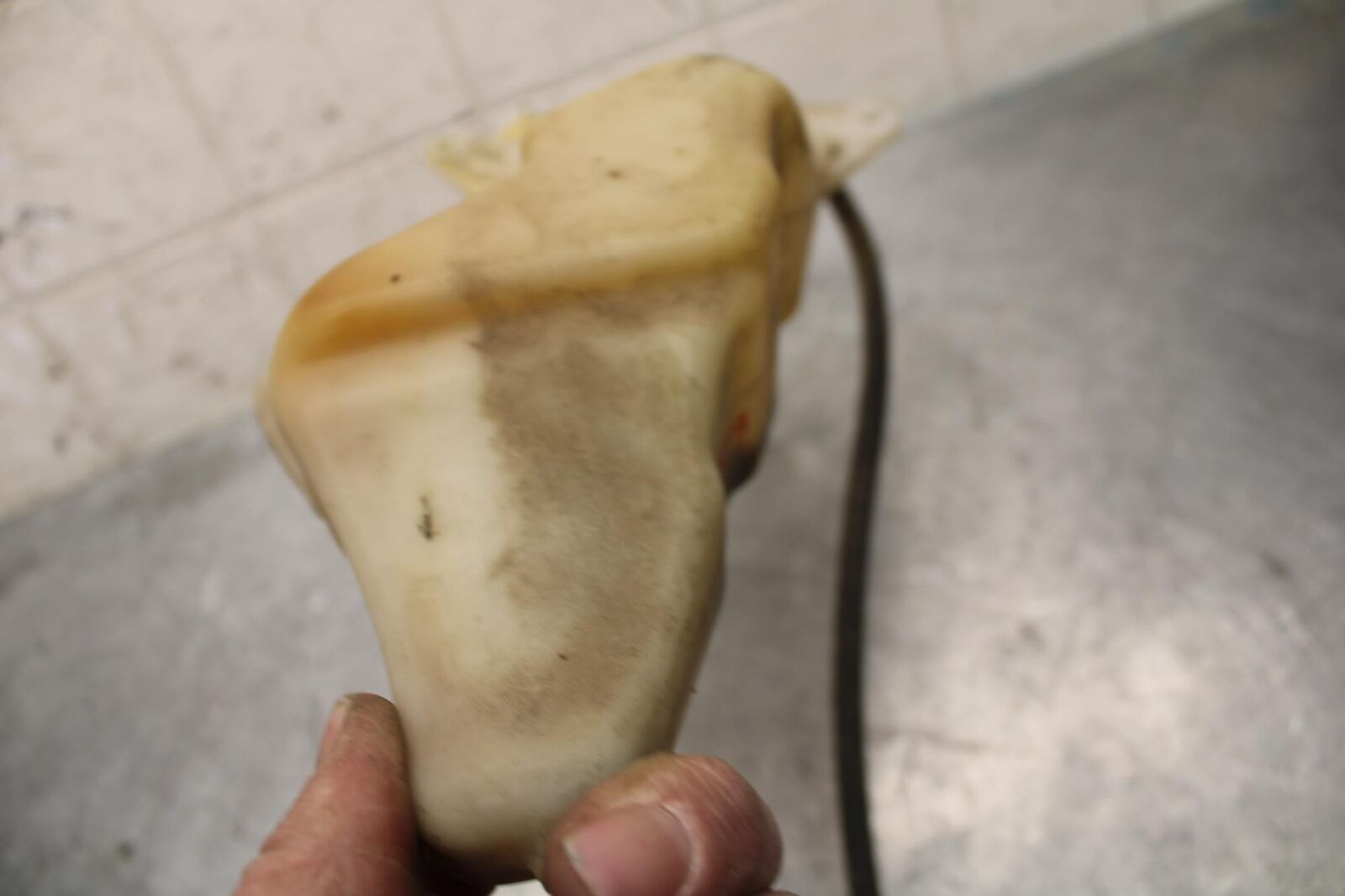 1997 Suzuki GSXR750 COOLANT WATER TANK RESERVOIR BOTTLE BB39