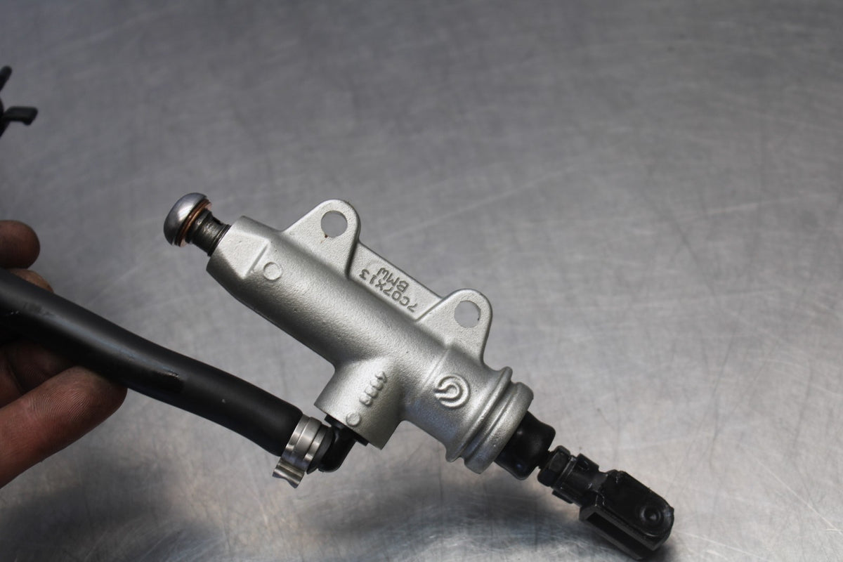 17-20 BMW S1000R REAR BACK BRAKE MASTER CYLINDER W RESERVOIR BB909