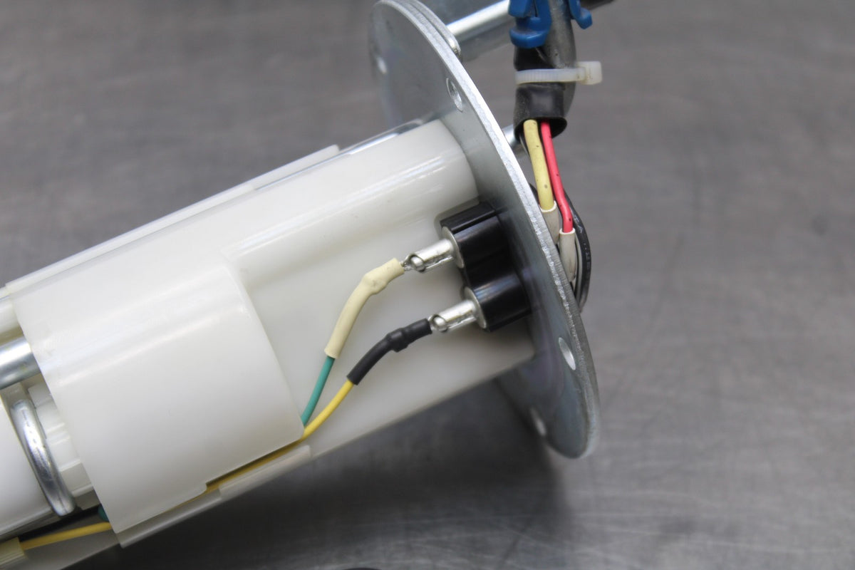 09 SUZUKI GSXR1000 FUEL PUMP GAS PETROL SENDER UNIT BB777