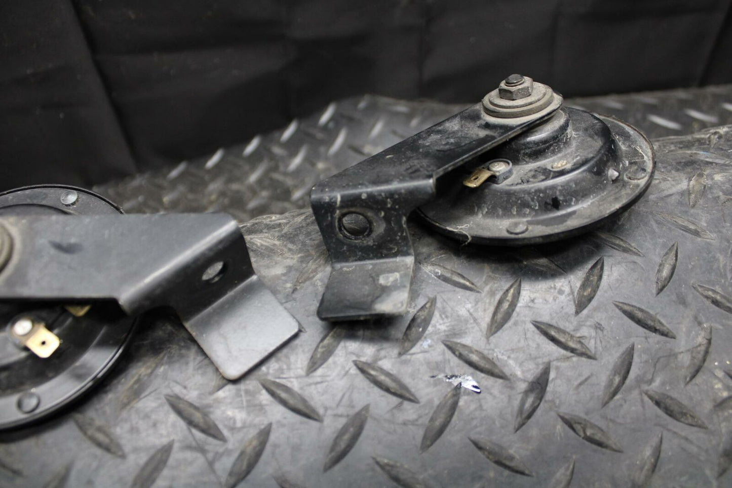 86 SUZUKI GS750ES HORN SIGNAL BB233