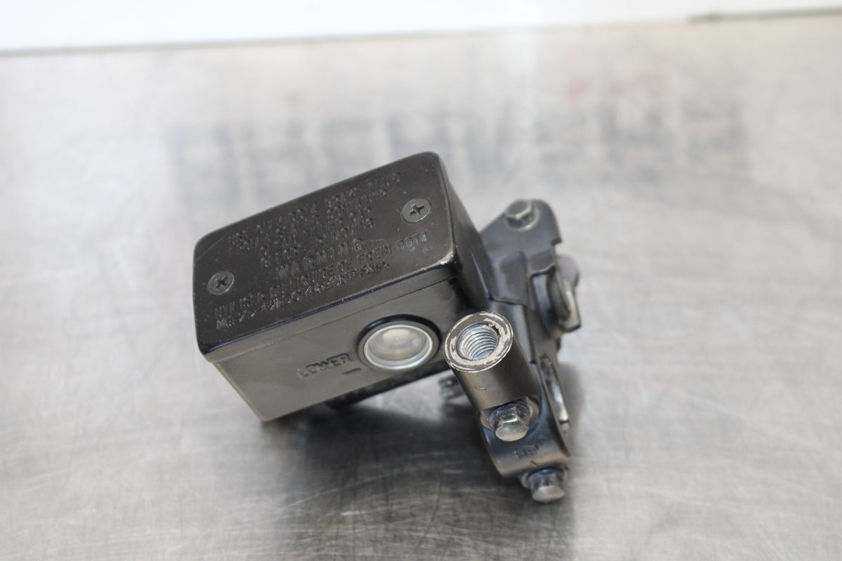 10 SUZUKI SV650 FRONT BRAKE MASTER CYLINDER BB181