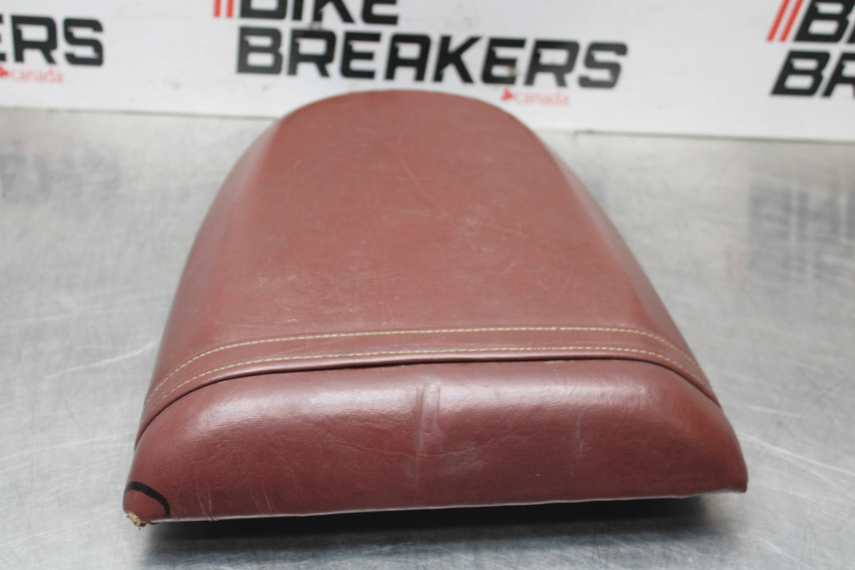 00 SUZUKI GSXR750 REAR BACK PASSENGER TANDEM SEAT PAD SADDLE PILLION BB820