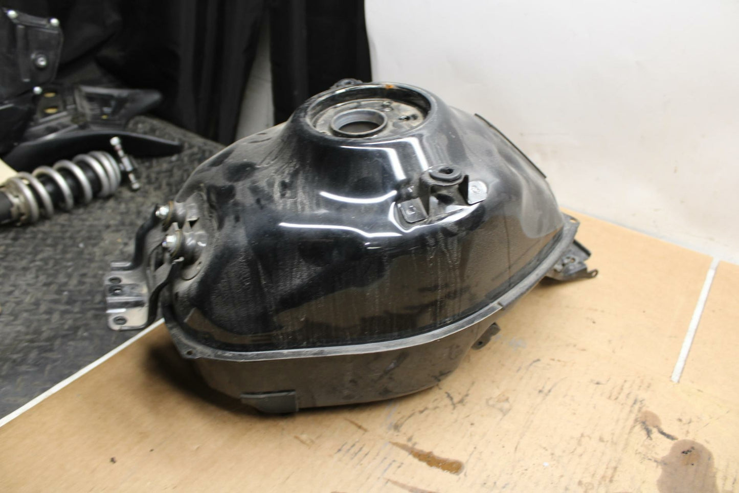 15-17 YAMAHA YZF R3 GAS TANK FUEL CELL PETROL RESERVOIR BB380