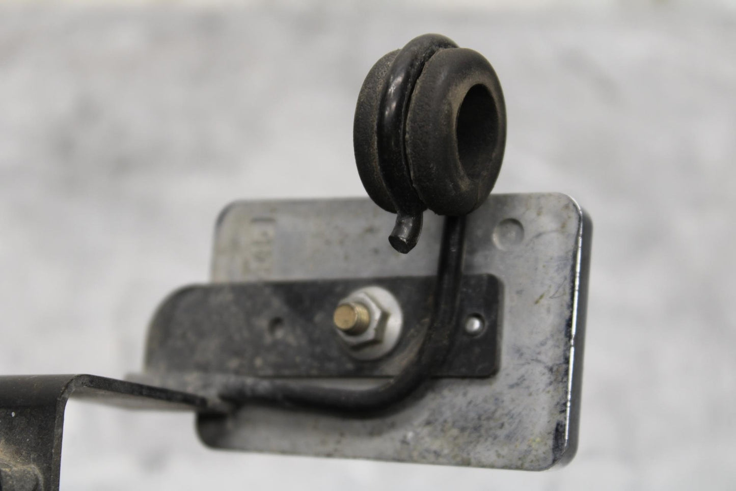 2005 Kawasaki Vulcan 1600 VN1600D Nomad REFLECTOR GARNISH MARKER BB556