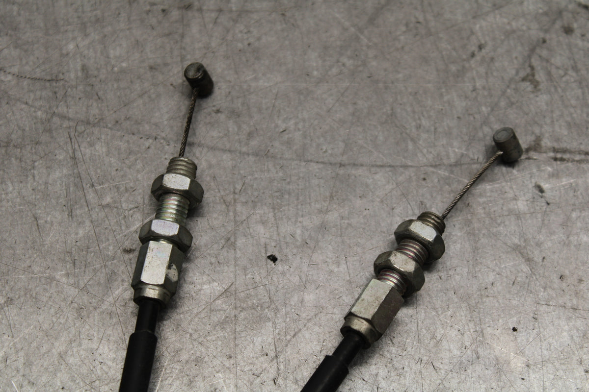 05-06 SUZUKI GSXR1000 THROTTLE CABLES LINES 58300-41G00 58300-41G10 BB677