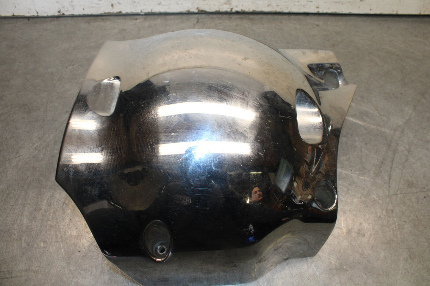 05-09 SUZUKI BOULEVARD C90 ENGINE SPROCKET COVER BB692