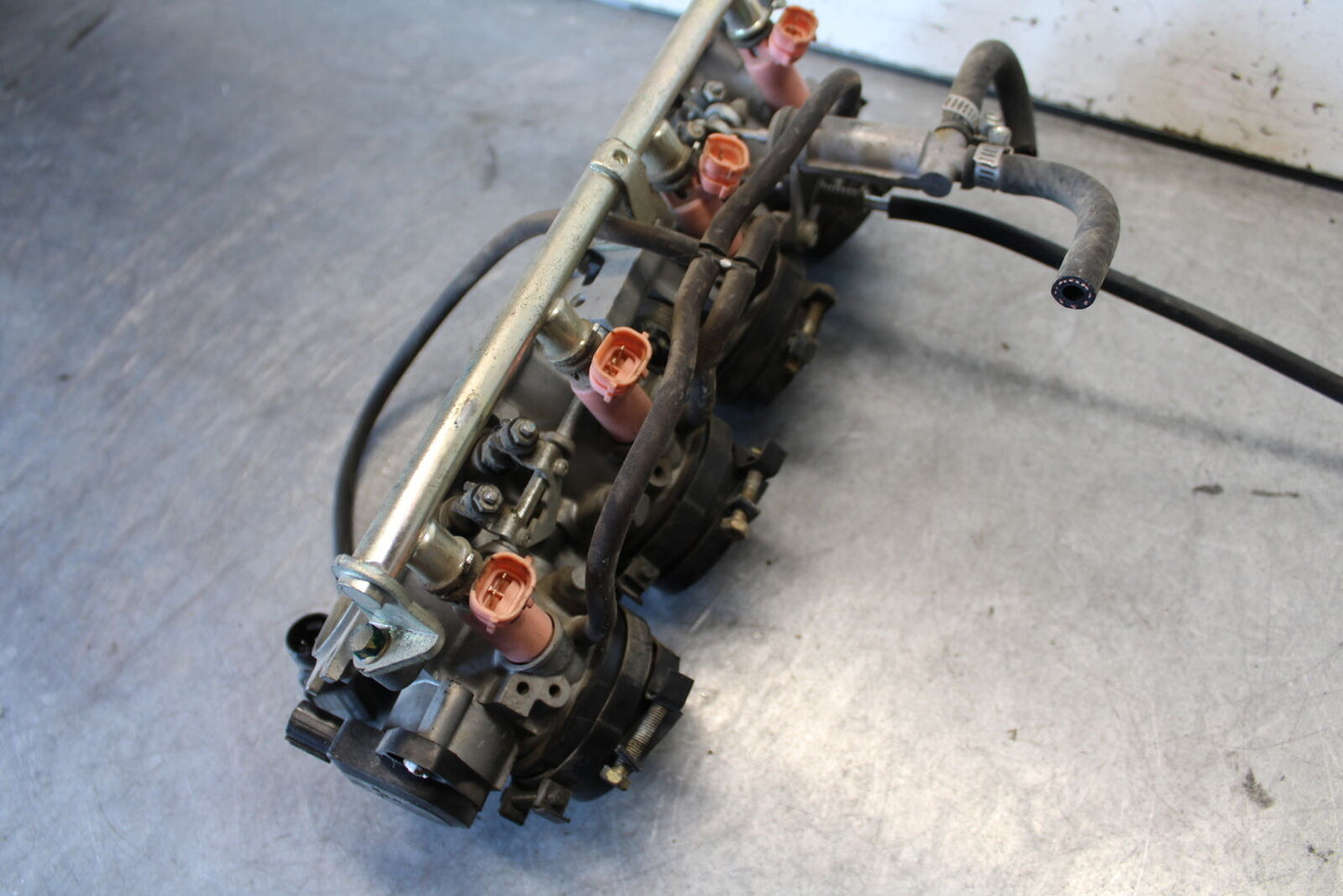 03-04 HONDA CBR600RR MAIN FUEL INJECTORS / THROTTLE BODIES 16400-MEE-672 BB661