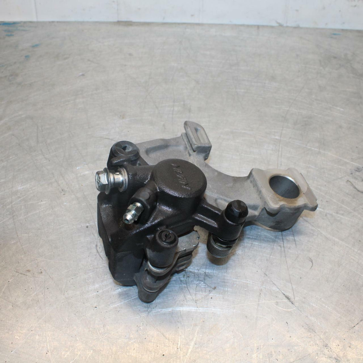 11-22 SUZUKI GSXR600 REAR BACK BRAKE CALIPER BB422