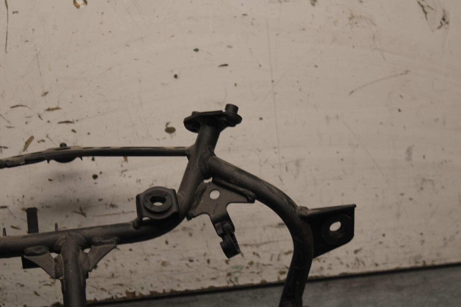 18-23 KAWASAKI NINJA 400 EX400 UPPER FAIRING MIRROR GAUGES STAY BRACKET  BB747