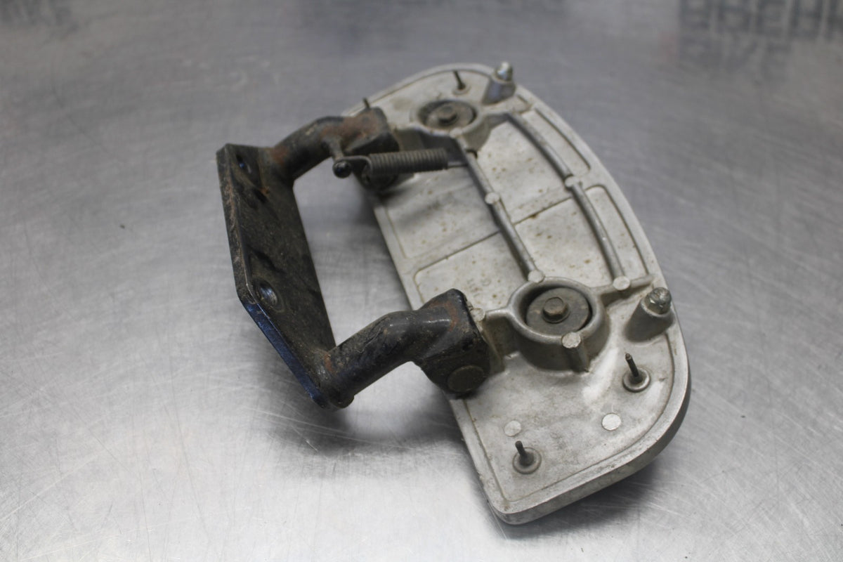 97 KAWASAKI VULCAN 1500 VN1500D CLASSIC LEFT FRONT FOOT REST PEG STEP BB936