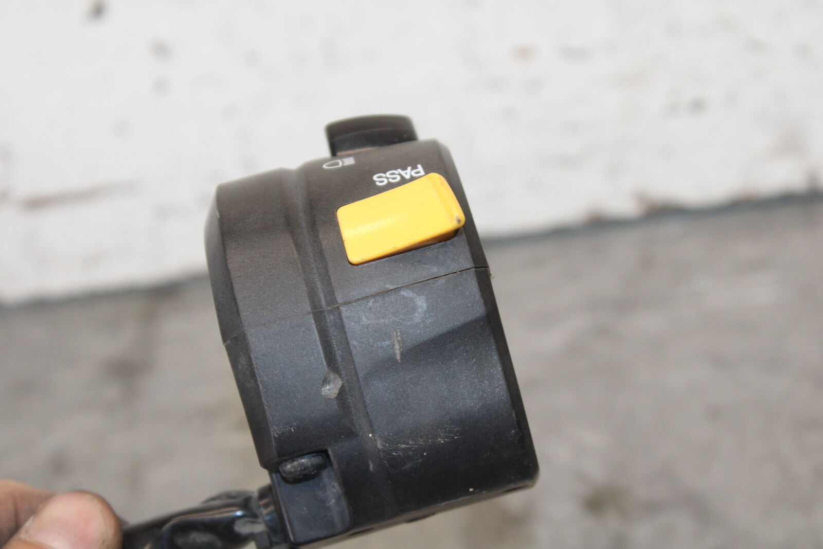 06-07 SUZUKI GSXR 600 RIGHT CLIP ON HANDLE KILL OFF START SWITCH SWITCHES BB694
