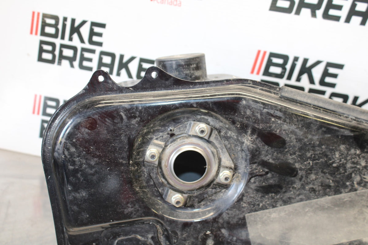 88-00 HONDA GOLDWING 1500 GAS TANK FUEL PETROL RESERVOIR BB883