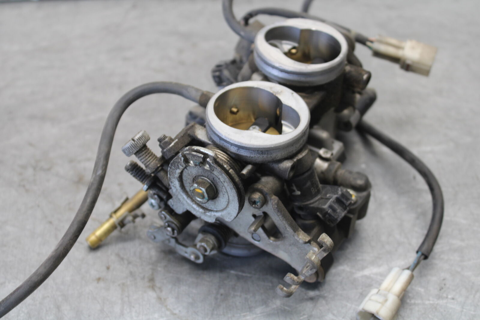 05-09 SUZUKI BOULEVARD C90 THROTTLE BODY BODIES BB692