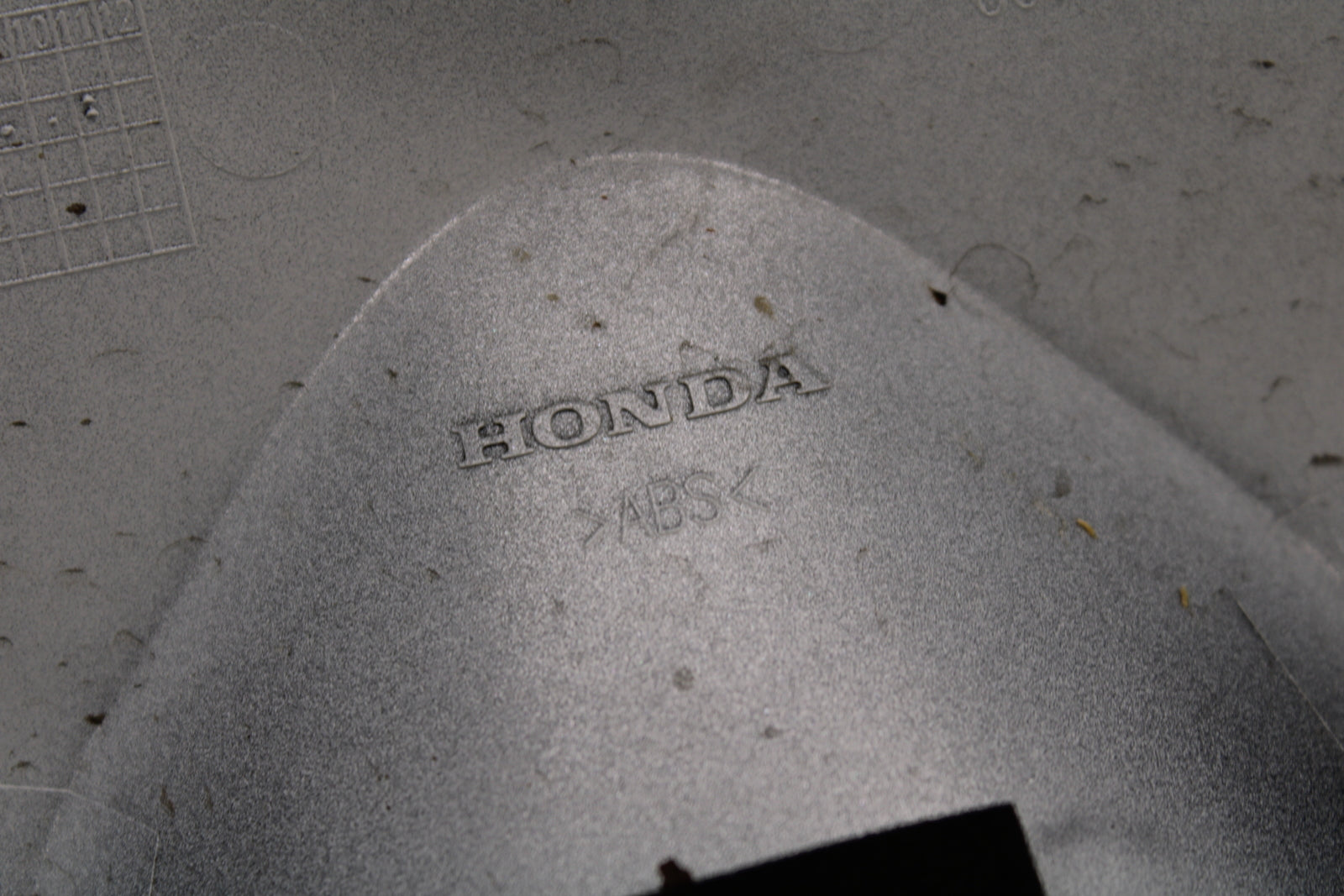 15-16 HONDA CB300F FRONT GAS TANK FUEL CELL FAIRING COWL COVER TRIM BB740