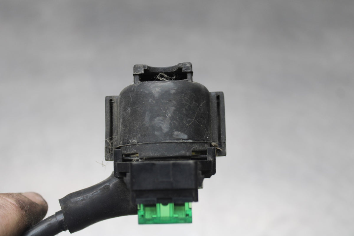 02 KAWASAKI VULCAN 800 VN800B CLASSIC ENGINE STARTER RELAY STARTING MOTOR SWITCH