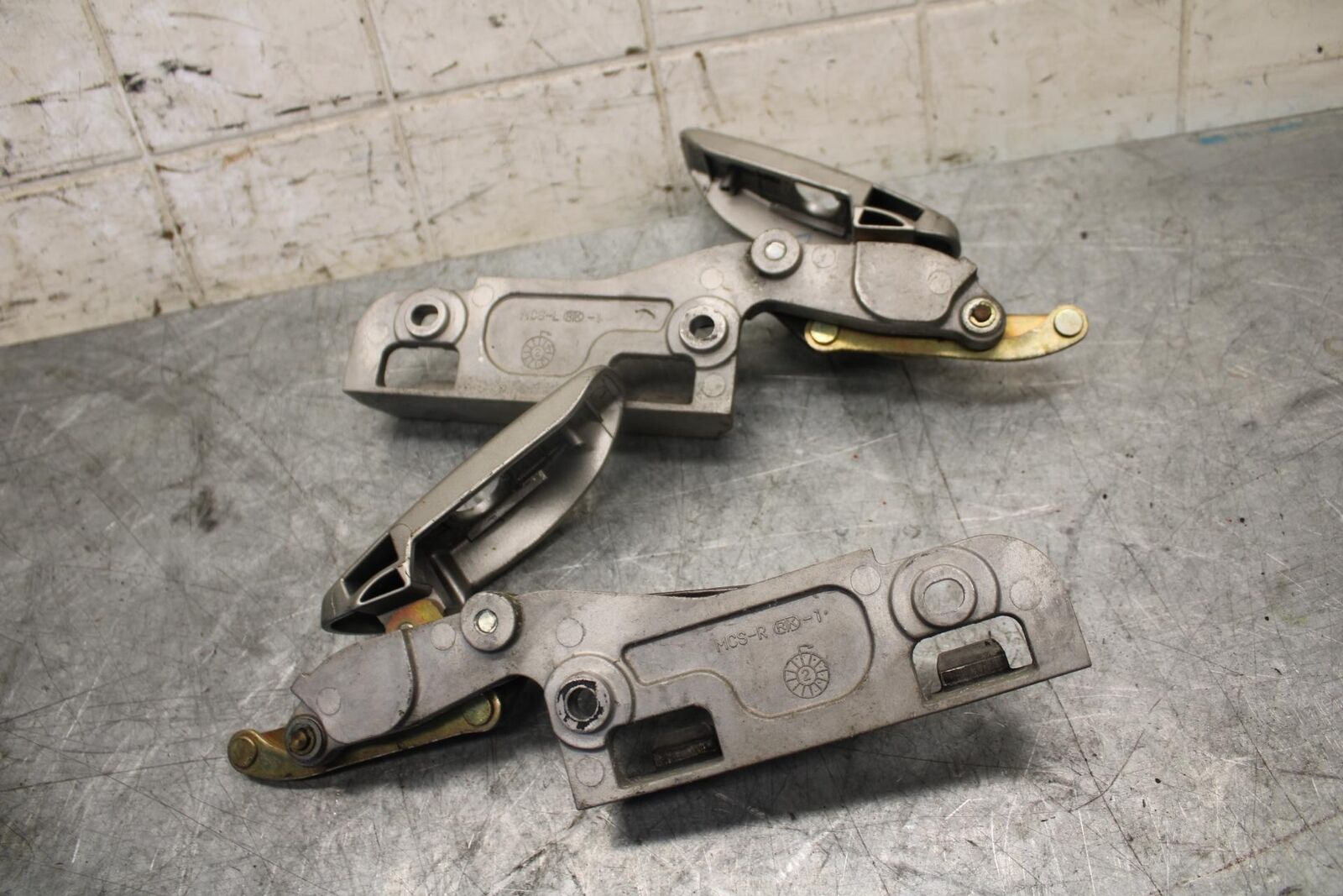 2004 Honda ST1300  LATCH LEVER ASSEMBLY BB49