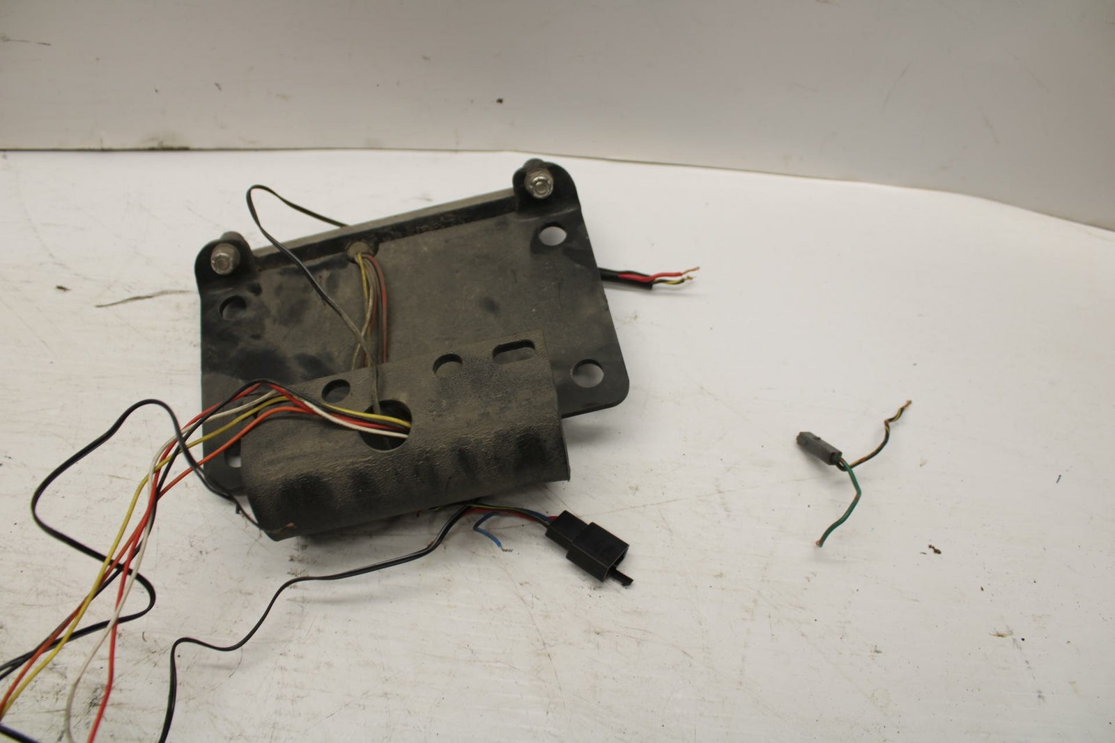 07-08 KAWASAKI NINJA ZX6R AFTERMARKET REAR BACK TAIL LIGHT MOUNT BRACKET BB274