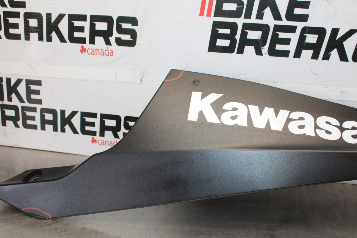 18-23 KAWASAKI NINJA 400 EX400 ABS RIGHT LOWER BOTTOM BELLY SIDE FAIRING BB177
