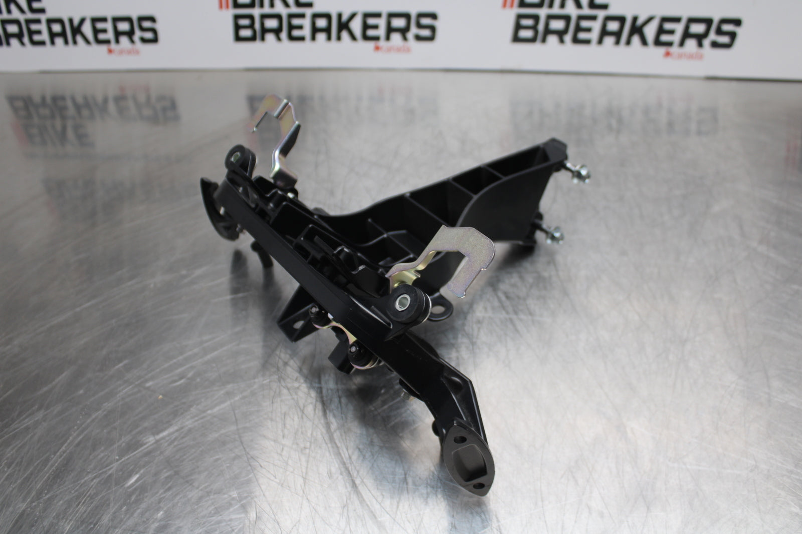 23-24 KAWASAKI NINJA ZX14R NEW!! UPPER FAIRING MIRROR GAUGES STAY BRACKET BB153