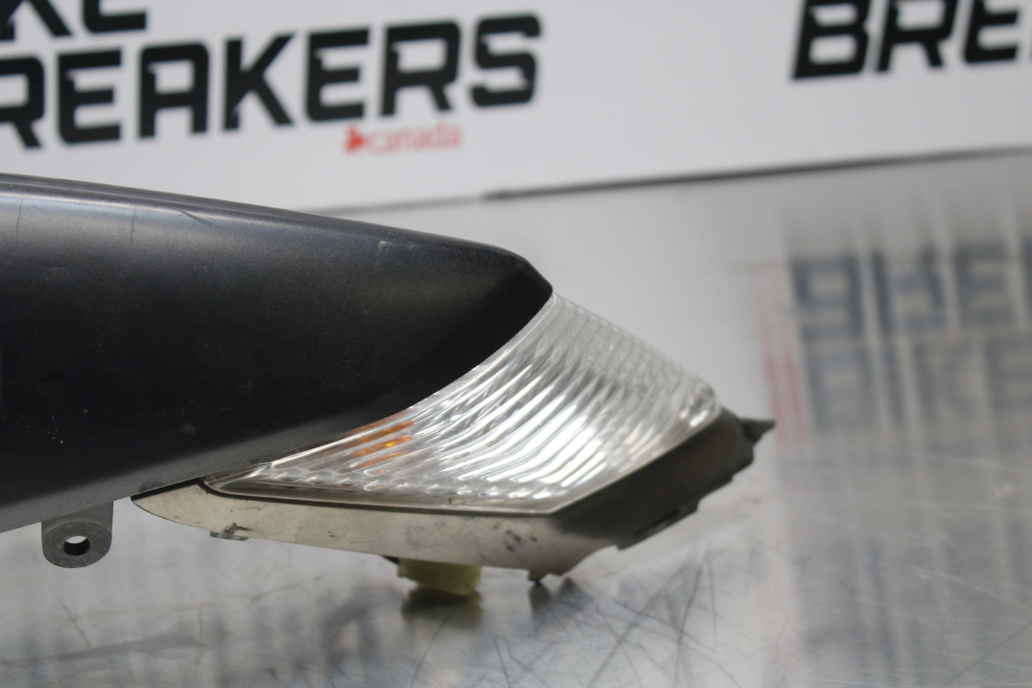 11 SUZUKI GSXR1000 LEFT REAR BACK TAIL FAIRING COWL SHROUD BB142