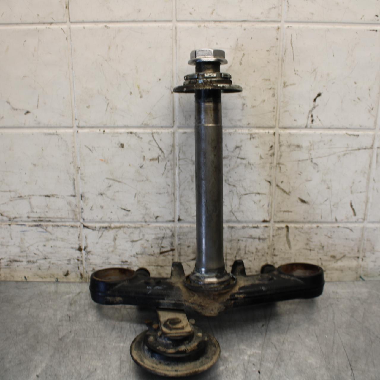 2006 Honda CBR600F4i FRONT FORKS CLAMP LOWER TRIPLE TREE 53219-MBW-J60 BB567