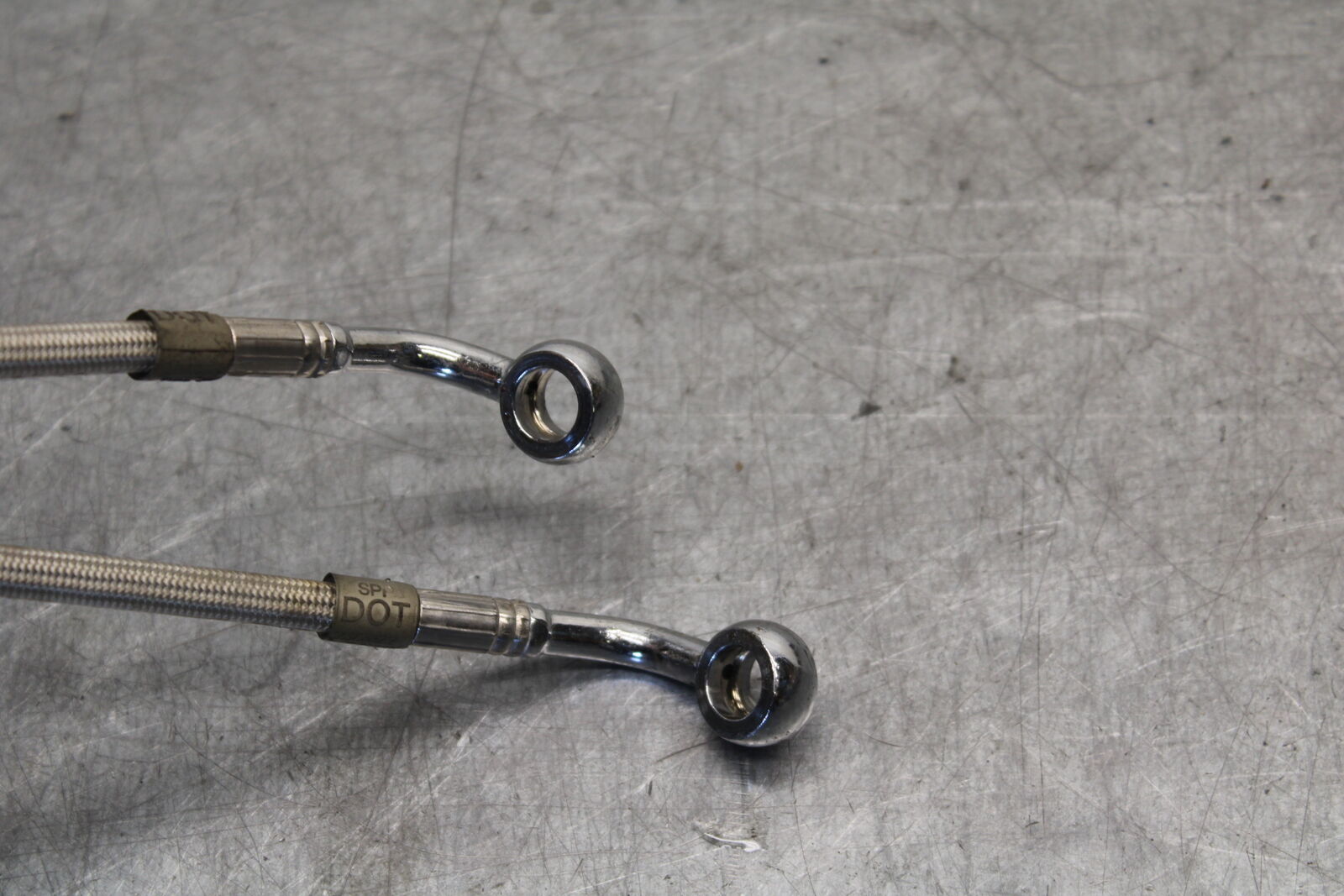 05-06 SUZUKI GSXR1000 AFTERMARKET BRAIDED FRONT BRAKE CALIPER HOSES LINES BB677