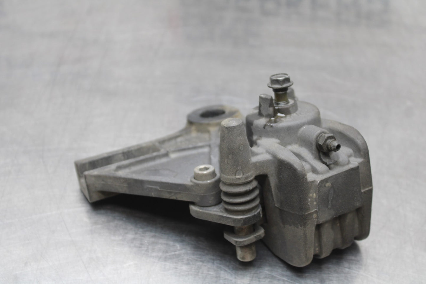 08 KAWASAKI NINJA ZX10R REAR BACK BRAKE CALIPER W MOUNT BRACKET BB201