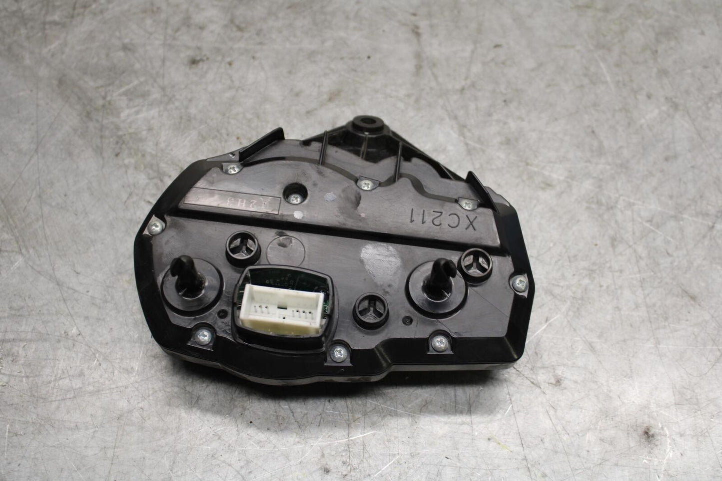 06-07 SUZUKI GSXR750 SPEEDO TACH GAUGES DISPLAY CLUSTER SPEEDOMETER BB543#B