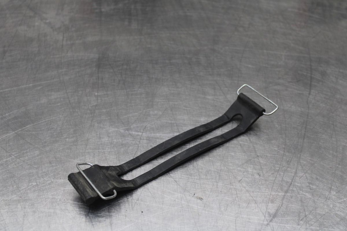 08 KAWASAKI NINJA ZX10R BATTERY HOLD DOWN CLAMP STRAP BB902
