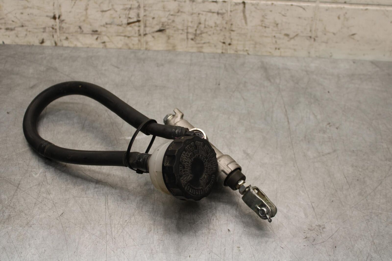 2014 Kawasaki Ninja 650 EX650E REAR BACK BRAKE MASTER CYLINDER W RESERVOIR BB569