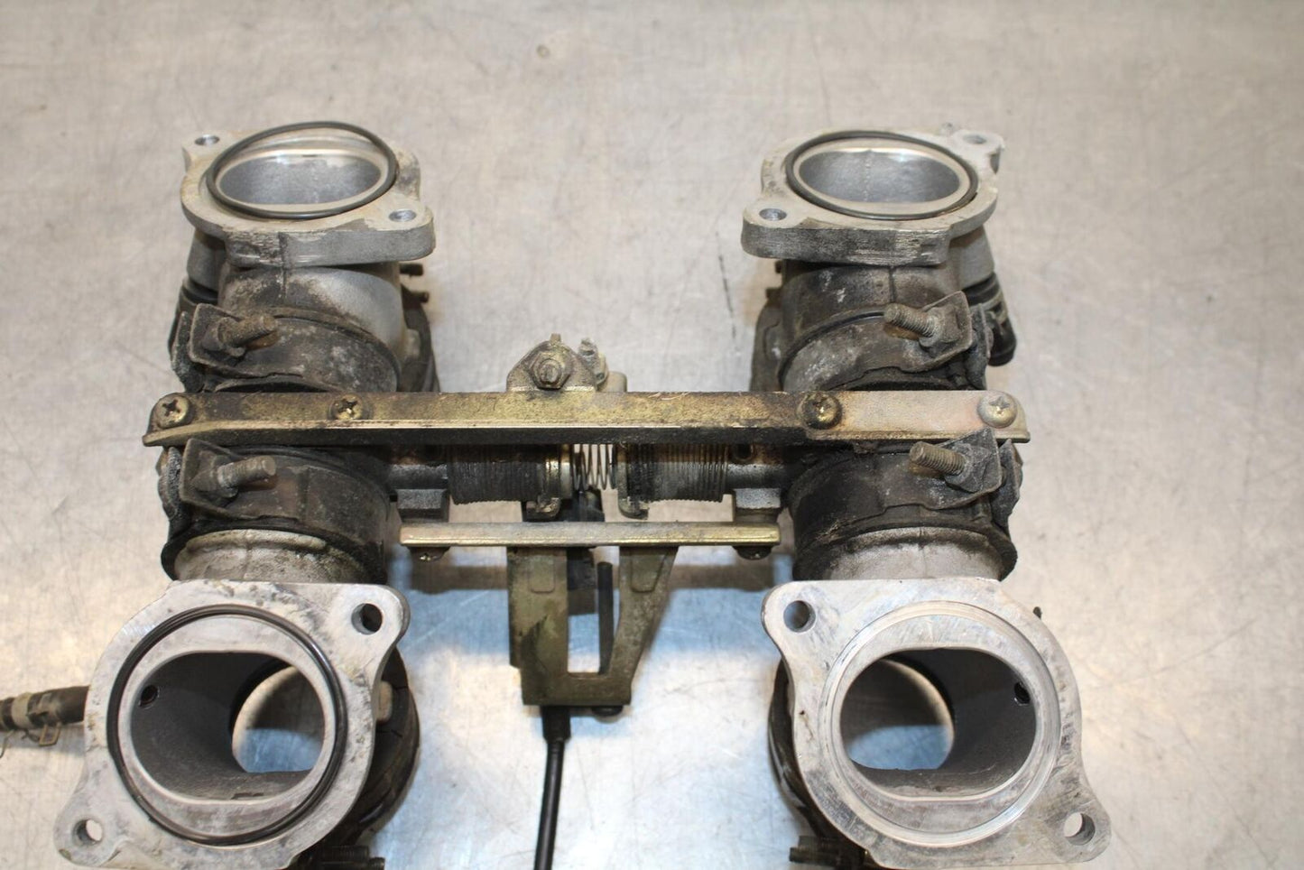 1998 Yamaha Vmax 1200 VMX1200 AIRBOX INTAKE VELOCITY STACKS BB620