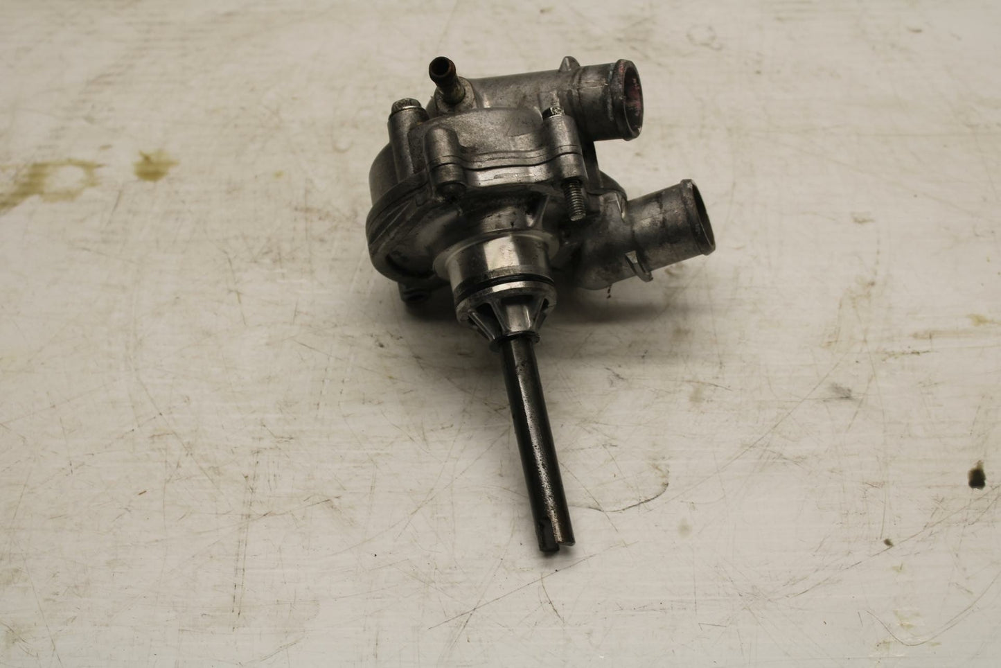 09-11 SUZUKI GSXR1000 ENGINE WATER COOLANT PUMP  17400-47H10 BB284