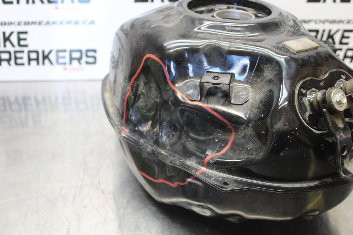 23 YAMAHA YZF R3 GAS TANK FUEL CELL PETROL RESERVOIR BB147